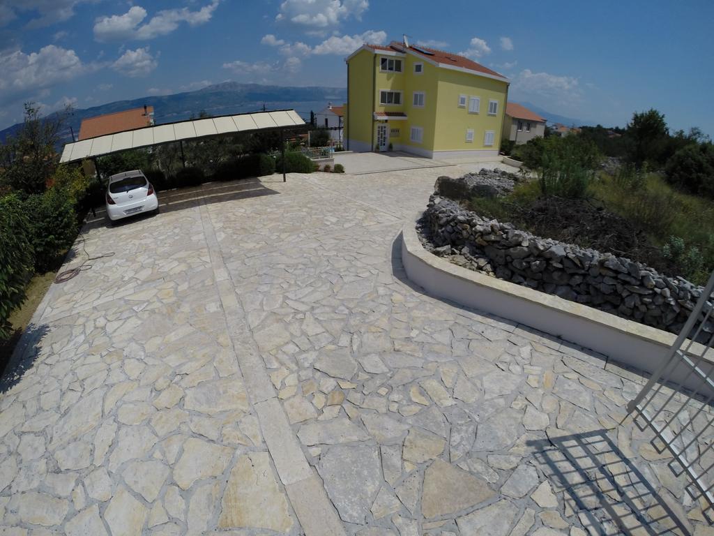 Apartments Romana Slatine Exterior photo