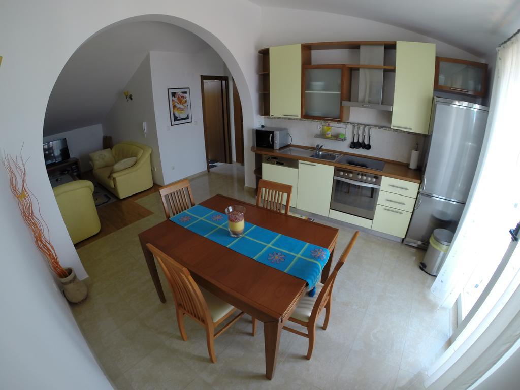 Apartments Romana Slatine Room photo